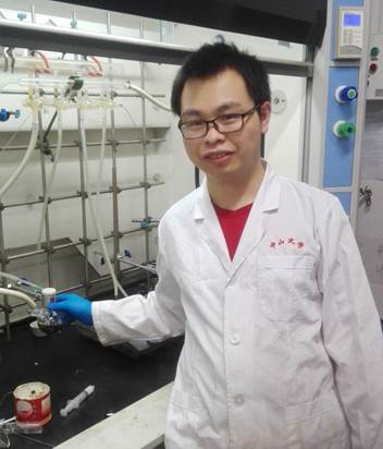 说明: D:\2019\WeChat Files\shleegzhu\Files\2017色漫
“寻访校友足迹”校友(稿件、图片）\2017色漫
“寻访校友足迹”校友(稿件、图片）\陈文斌师兄\陈文斌师兄.jpg