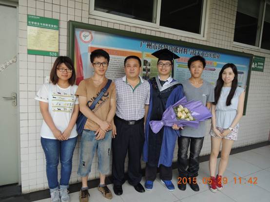 说明: D:\2019\WeChat Files\shleegzhu\Files\2017色漫
“寻访校友足迹”校友(稿件、图片）\2017色漫
“寻访校友足迹”校友(稿件、图片）\陈文斌师兄\陈文斌师兄（2）.jpg